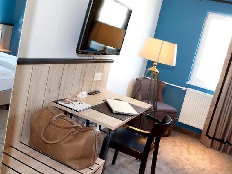 0AE2C676C496BBF428C14091C561F1FF