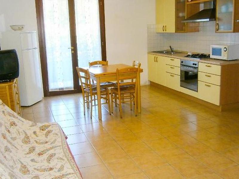 525AB7E931C3DBA0E1E3AF05C73100B8