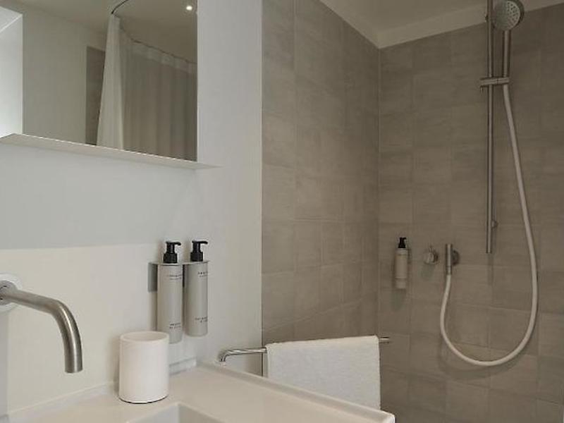 7E29FF6325C691A337C92088D543BBD5