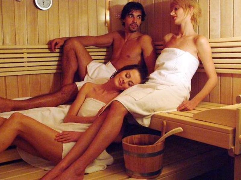 AAAA1BF10CD411071E11193590B137A2