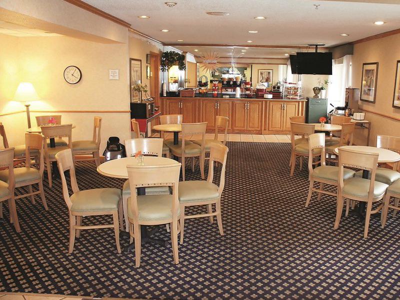 51F39734F3AEDD3F6CF6CF22197F5352