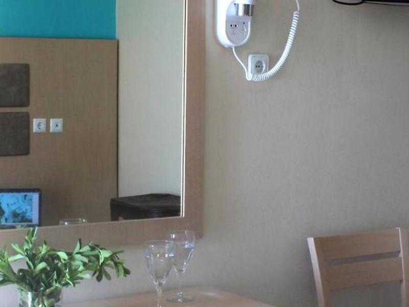 93AD45A20EAECF62F7E6E892EB5E904D