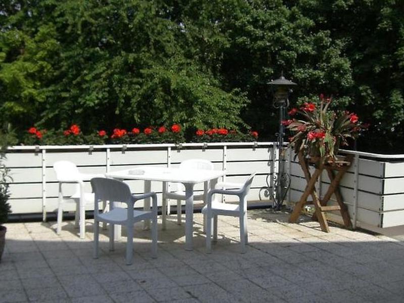 EBE127FA58810080286A4CEAAB06B9B5