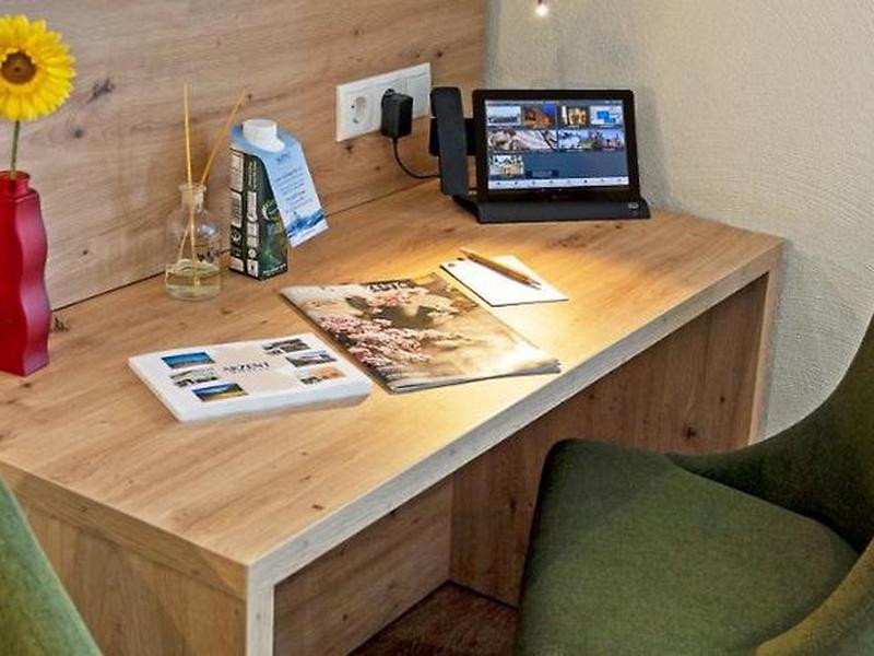 E6946D78C3B355FBD1A6F88EE7CB89DB