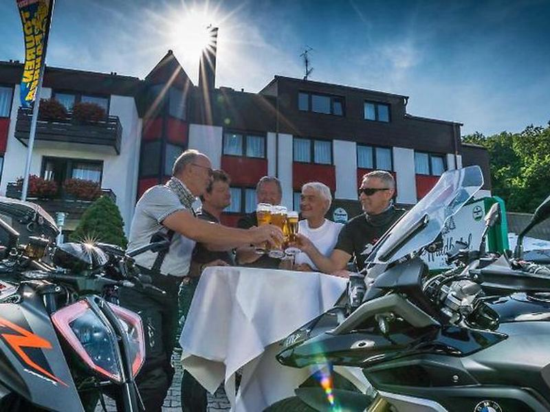 27D69B26A6896B157C93BA934455B231