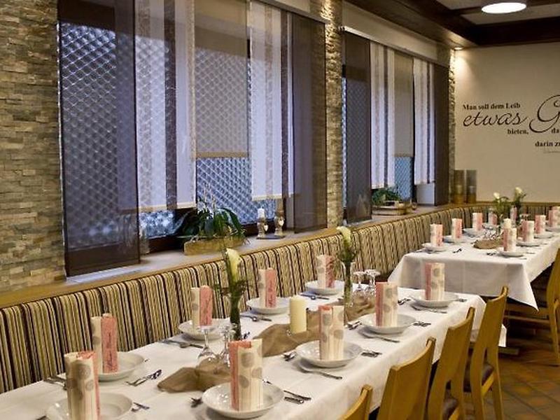 DB08E76F8C05A38962271BE056AEDB7C