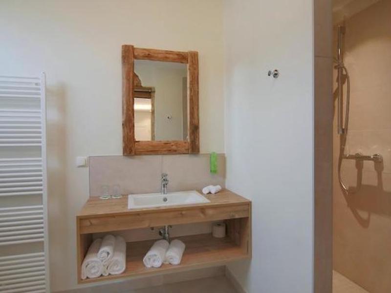 F46AF85FF82FD2D575664991026E40E0