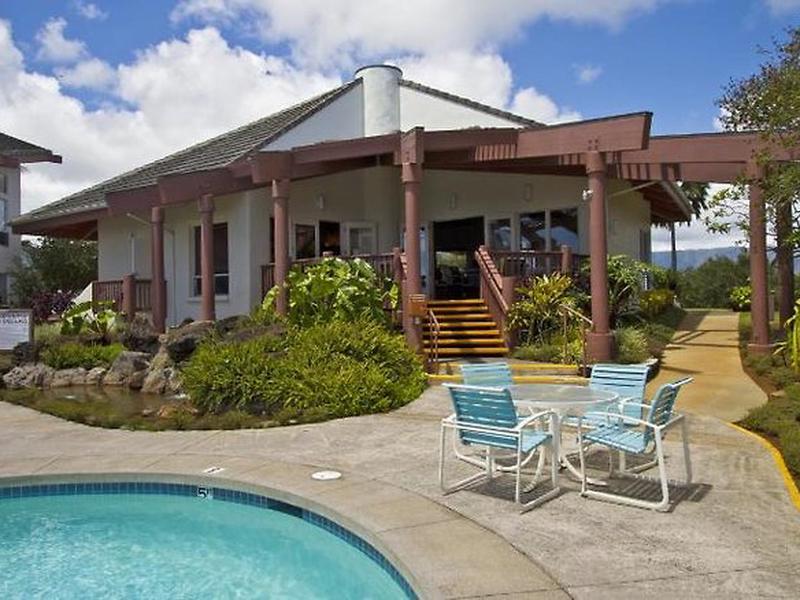 FB2F7A53A82052ED7A1D43523BF2625C