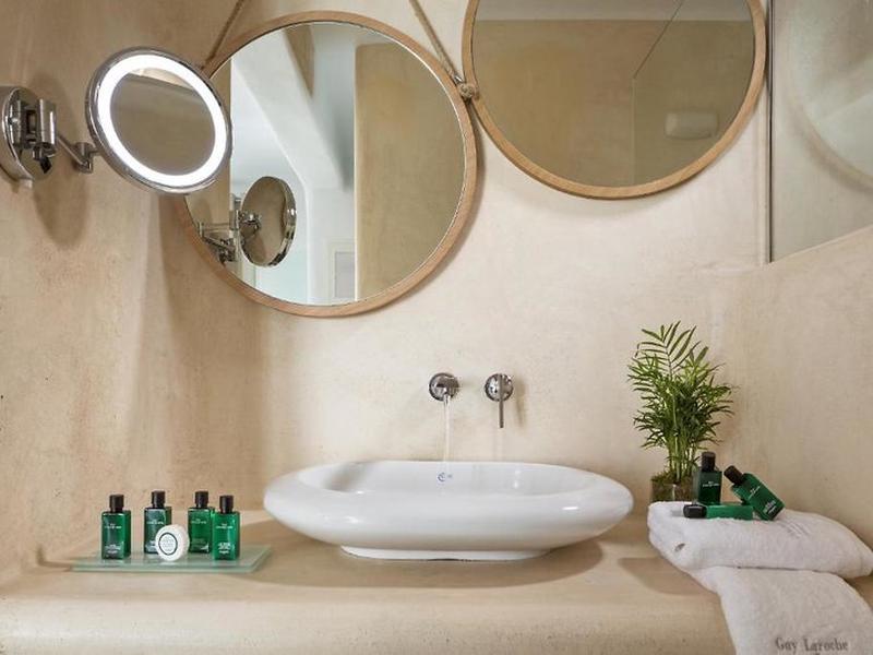 E5CBB417C5766D090CC246383F3E783D