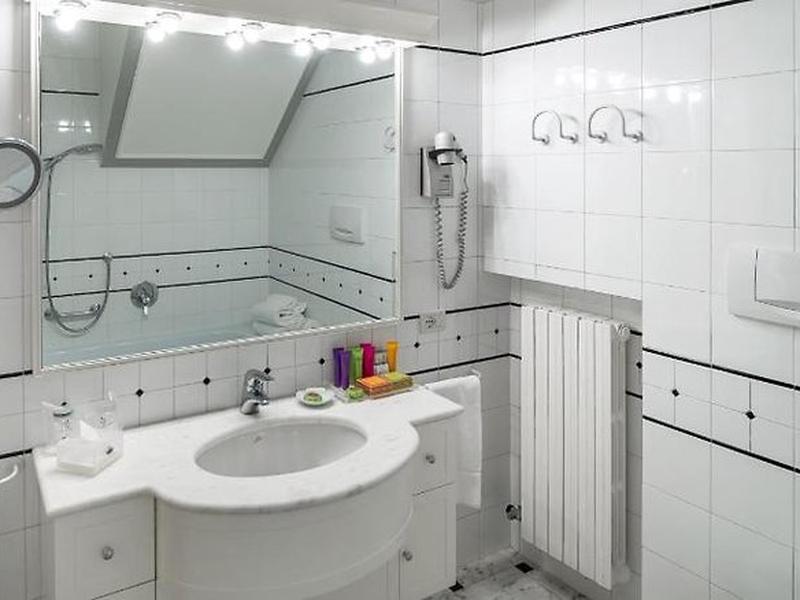 D6CECED63791F5790AF58DAFC54B757A