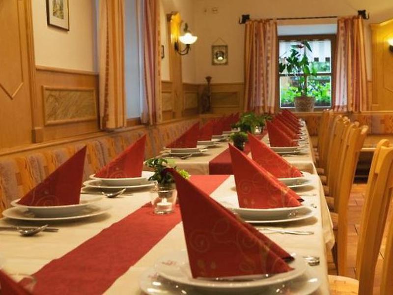 72DC7EE78622340C4E1E1656BF7C48DE