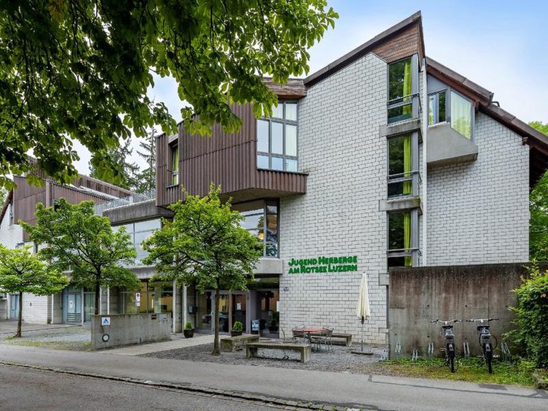 EFDD209F6CE523BD5FCFFAB4D8109482