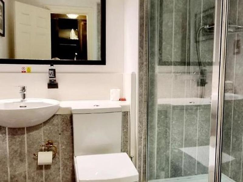 57B4B1BA05F2945C5E4387FBB992FD9E