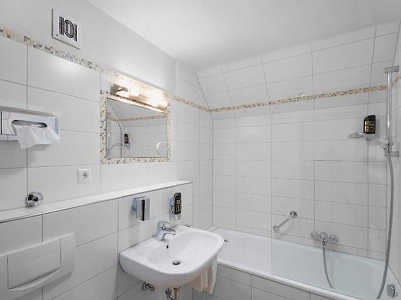 0FC613DBA3E099435679CE71ED487F9E