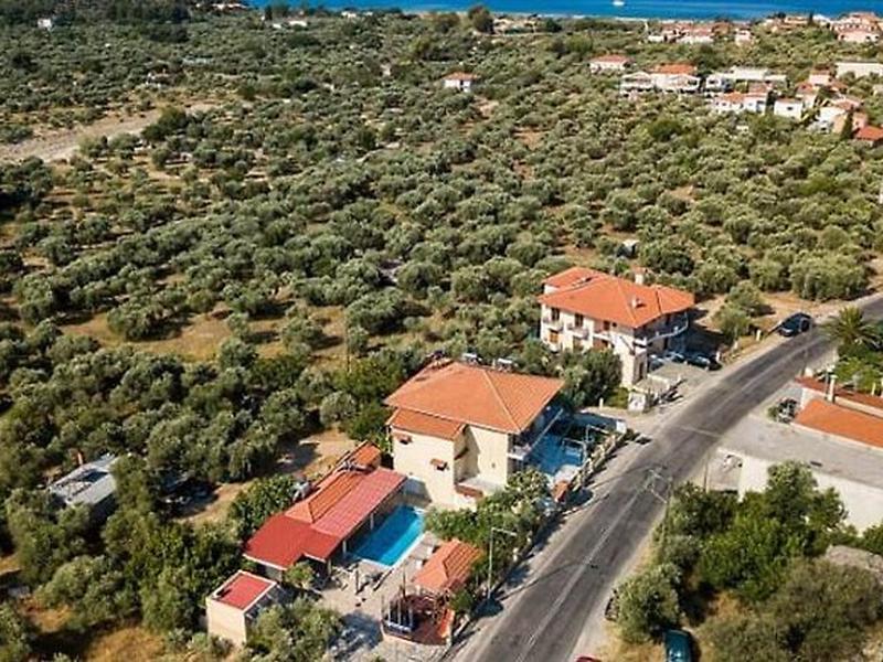 10DF8F152DF3FE63EB80BE1F6FE7B502