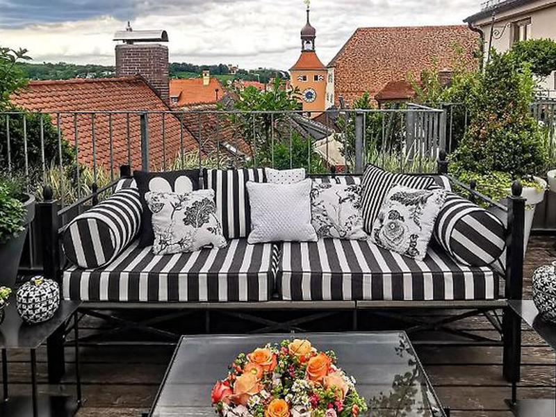 22D6A21B24E02C773D32BC98CE6CBD60