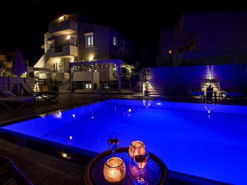 62545227DA42F1F9F96DC03EA884B85D