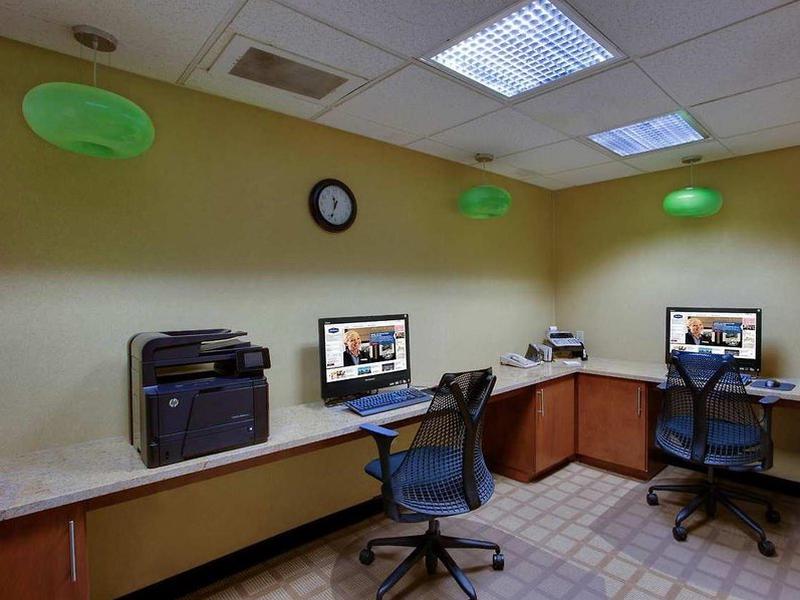 E45200911EC32F7D5CA8845A3DA76771