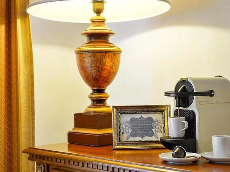 4FF111CAB64BF2B3865A2A96BCB98F28