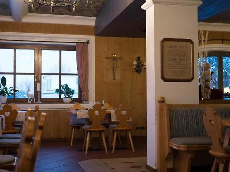 9AA7DB18ADF17D18C07DFCC07054CB7D