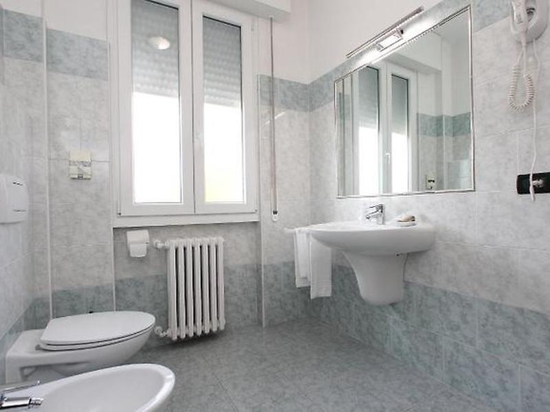 11BFCF6937AAD08B21C6197B8EF2C15B