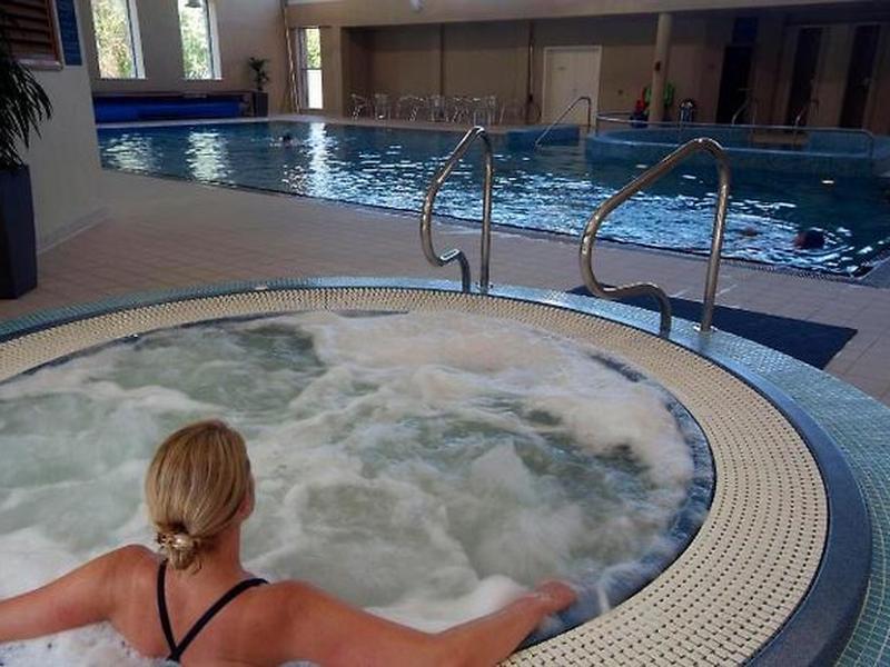 A26C180A220F74AB75DF42FFEC41B119