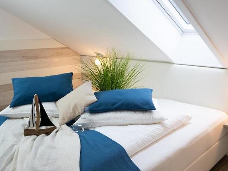 07C90864666640037E27F427E3D1218C