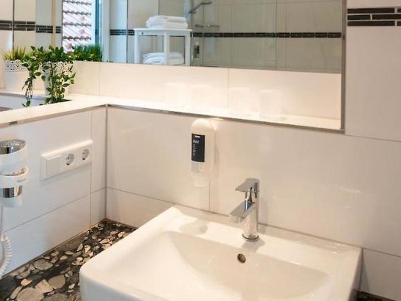 7D4C791CB7A518BA728B08B12E0486AA