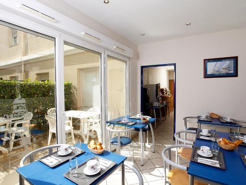 FD8A9ACFFB583328579083F64C094E41