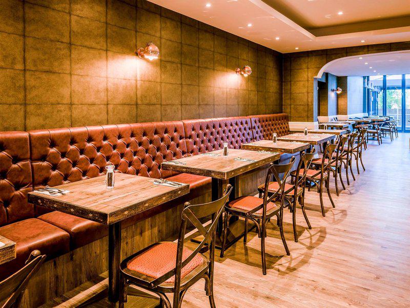 4F4CF1A27656F166D3E64C0530BF0EFB