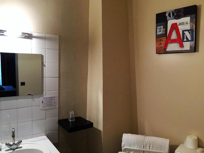 EAF4436EFF264CC7BD882005460DF903