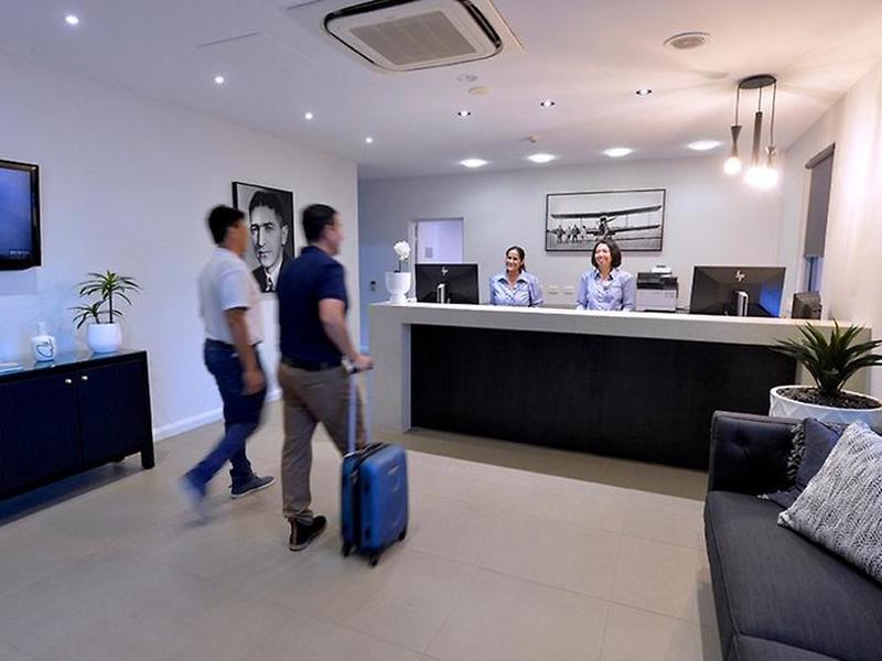 BD9FDF559C1D4A97FAF3A8FF728D9512