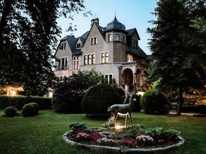 34AF6B78569D1F64EF45C460BA89E200