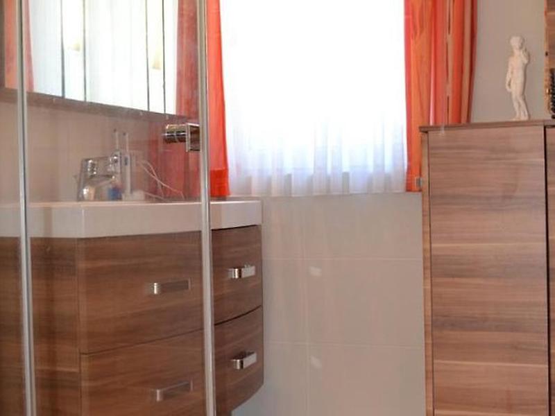 8A0A0DF99E9BBDA1821C54F8BA7E2805