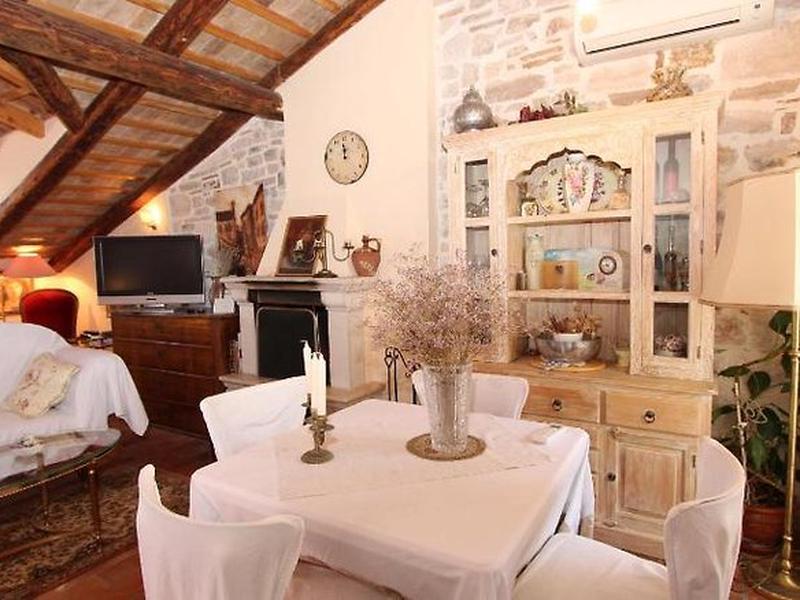 1253392C1F5C79EB6B44F57D9D93FFBB