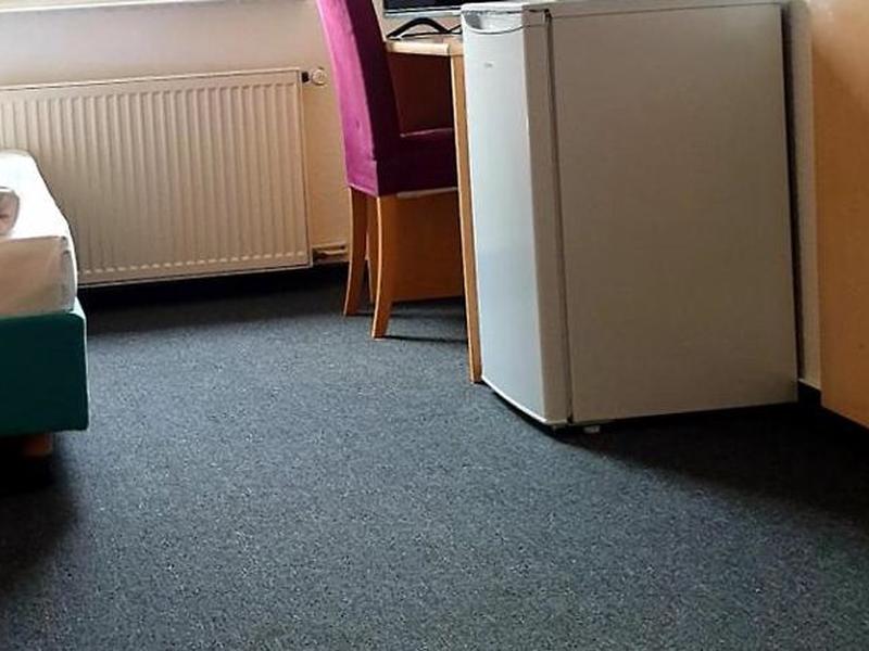 39AF4664988C8C0938B80B2712C8CA5F