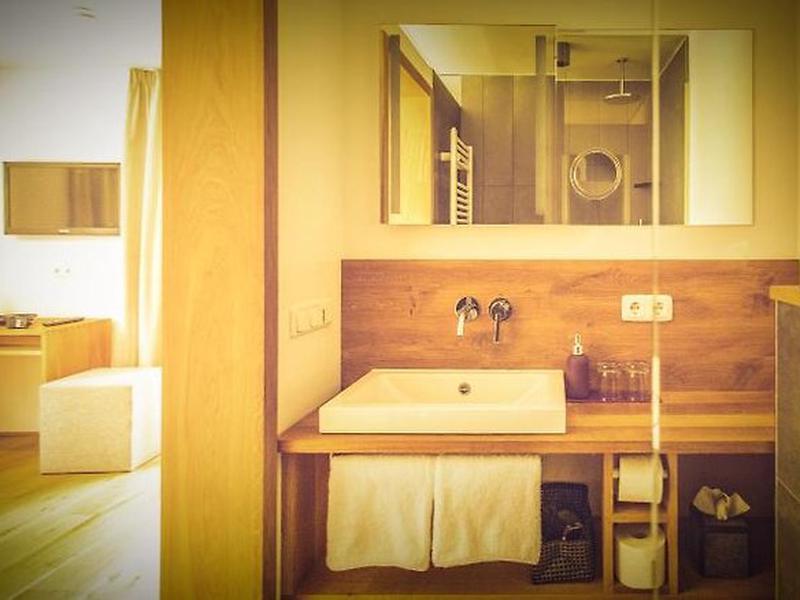 3104A65CF79347835C16EDBE695E3B69