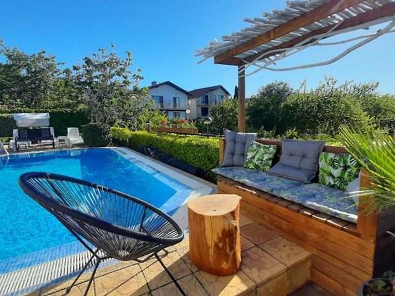 88E0FCF53DDDC31696D45F28A8F3BD10