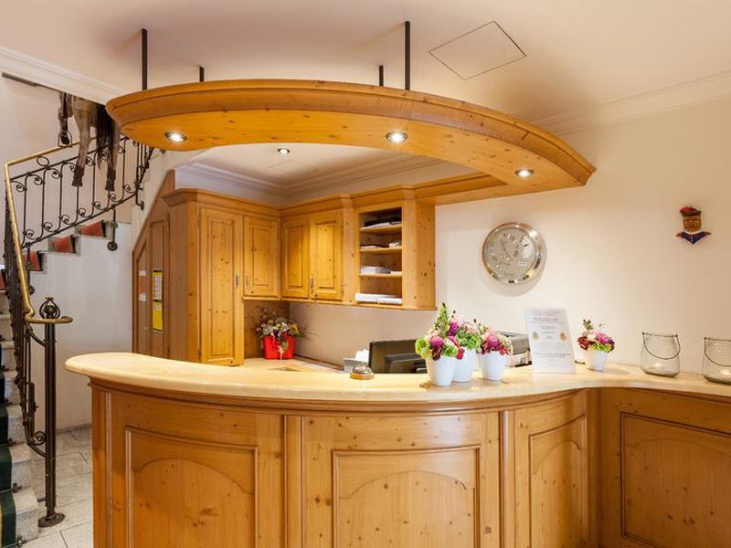 00750E122F9BED3D01ECDFEC83DEE94B