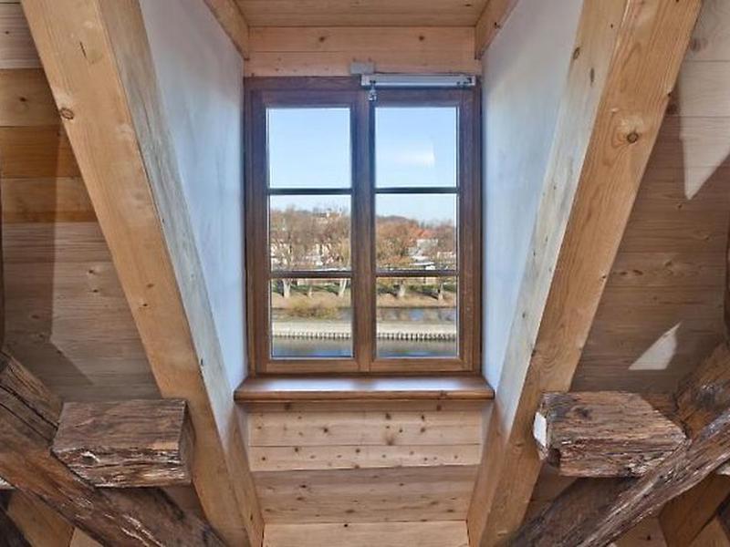 AB982DABD1953E8B6FF975B20FDBB0EC