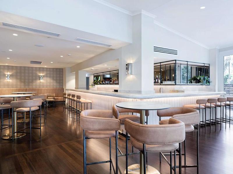 65E10BEC4BED9C948309B252DFD792FA