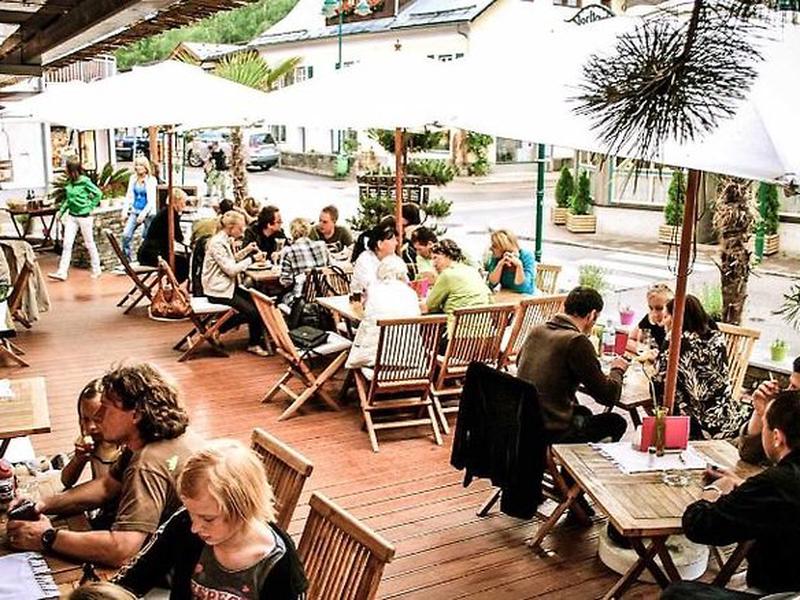 158A7AC1A06004B30B3FA2F835CBD0CA