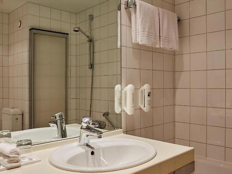 A519F73B29AB0ACE5DB7BF077C9E57C0