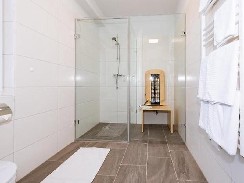 BA68EE53A8AF9F5AA62CF91E9F556BAA