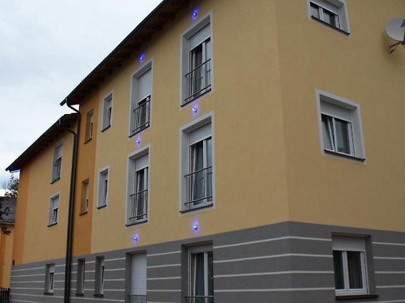 C437D345D6BF78444C9B7FE198E40C7B