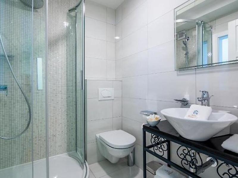 5681DA893D56ECE1A36EDF4FE77FEB50