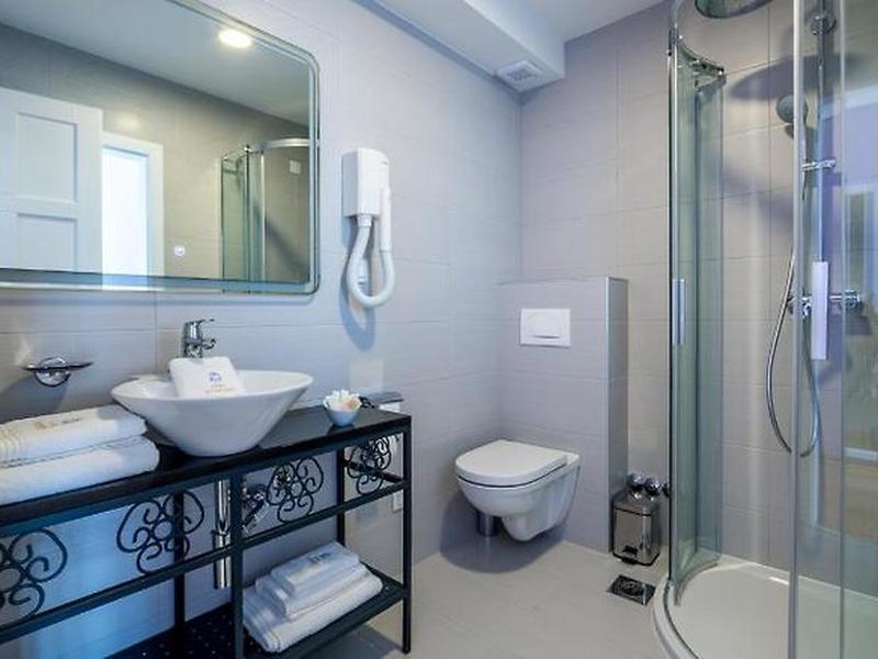 9CB401B9E27C265DF07404E8941CF624