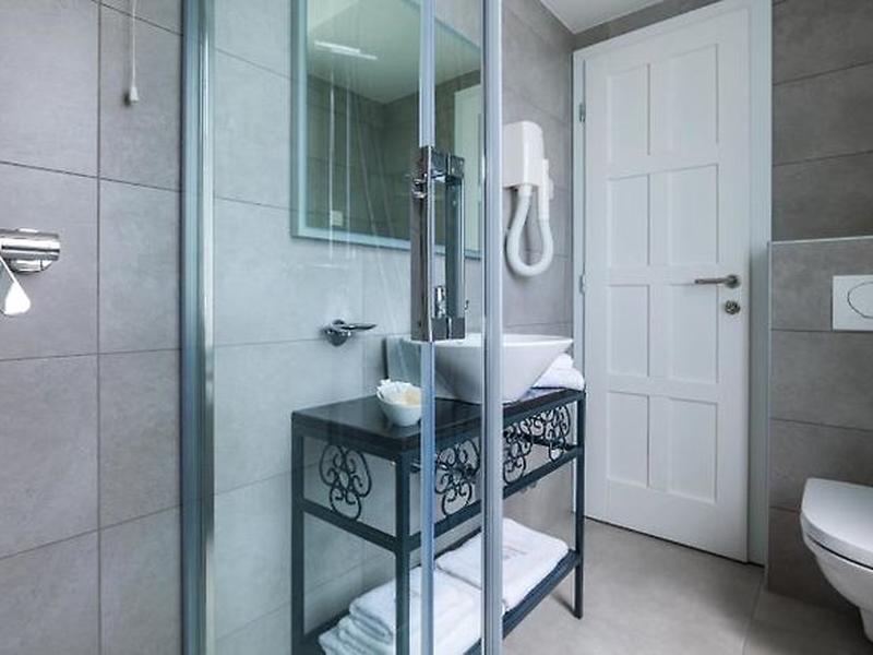 4AFF63CBB2160227DA6F1A8853171F17