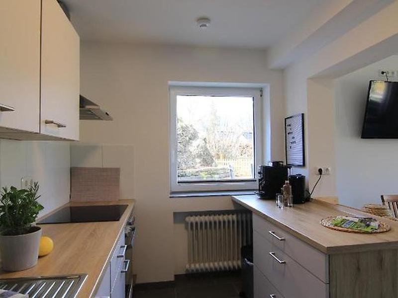 1DE92B5084D5319C9E707E23CAE2D385