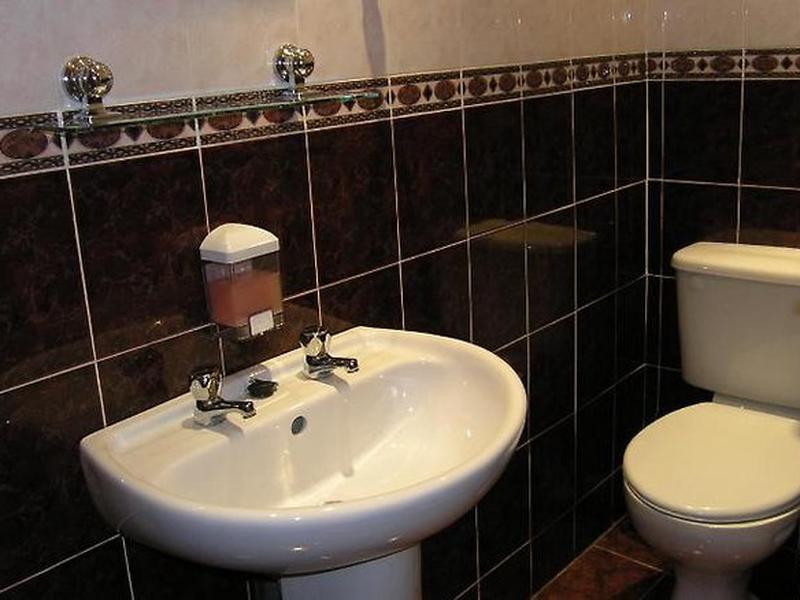 3CA8F9C33083756D7BC23032312D46E5